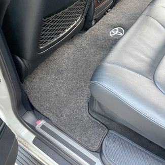 Коврики на Toyota Land Cruiser 200 2007 - 2021 в Магнитогорске