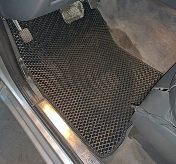 Коврики на Mercedes ML (W163) 1997 - 2005 в Магнитогорске