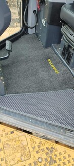 Ворсовые коврики на Спецтехника Бульдозер Shantui DH24B3 XL  в Магнитогорске