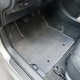 Коврики на Toyota Auris I 2006 - 2012 в Магнитогорске