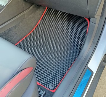 Коврики на Geely Coolray 2018 - 2025 в Магнитогорске