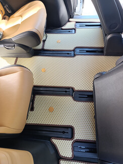 Ворсовые коврики на KIA Carnival IV корейская сборка 2020 - 2025 в Магнитогорске
