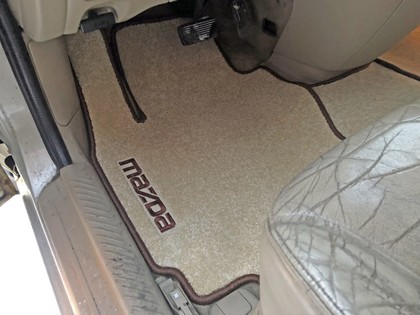 Ворсовые коврики на Mazda MPV II 1999 - 2006 в Магнитогорске