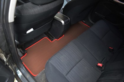 Коврики на Toyota Auris I 2006 - 2012 в Магнитогорске