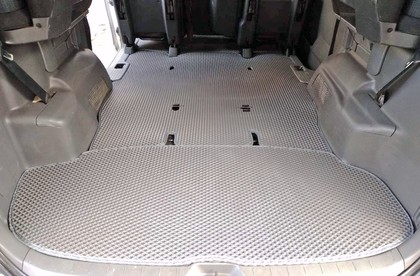 Коврики на Toyota Voxy (R70) 2007 - 2013 в Магнитогорске