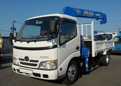 Коврики на Hino 300 I узкая кабина 1999 - 2015 в Магнитогорске