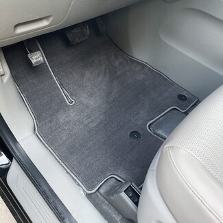 Ворсовые коврики на KIA Carnival III 9 мест и 11 мест 2014 - 2021 в Магнитогорске Ворсовые коврики на KIA Carnival III 9 мест и 11 мест 2014 - 2021 в Магнитогорске