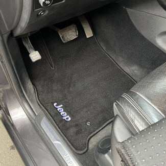 Ворсовые коврики на Jeep Grand Cherokee (WK2) 2010 - 2022 в Магнитогорске Ворсовые коврики на Jeep Grand Cherokee (WK2) 2010 - 2022 в Магнитогорске