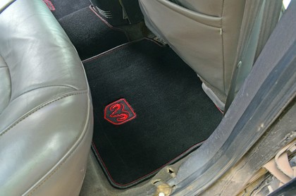Коврики на Dodge Intrepid II 1997 - 2004 в Магнитогорске