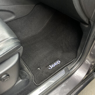 Ворсовые коврики на Jeep Grand Cherokee (WK2) 2010 - 2022 в Магнитогорске Ворсовые коврики на Jeep Grand Cherokee (WK2) 2010 - 2022 в Магнитогорске