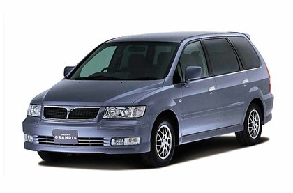 Коврики на Mitsubishi Chariot Grandis 1997 - 2003 в Магнитогорске
