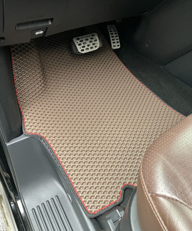 Коврики на Hyundai H1 II 2007 - 2022 в Магнитогорске