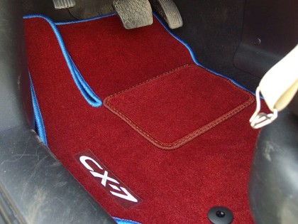 Ворсовые коврики на Mazda CX7 2006 - 2012 в Магнитогорске