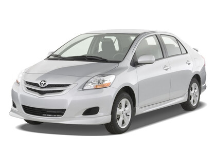 Коврики на Toyota Belta 2005 - 2012 в Магнитогорске