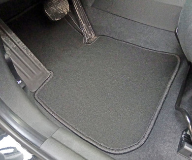 Коврики на BMW 2 Active Tourer (F45) 2014 - 2022 в Магнитогорске