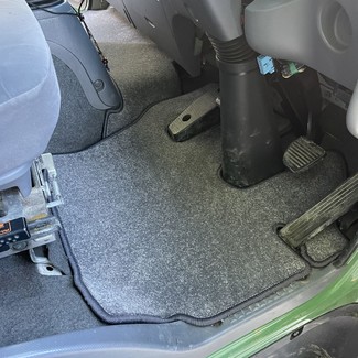 Коврики на Isuzu Forward V широкая кабина 2007 - 2025 в Магнитогорске