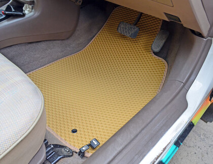Коврики на Toyota Corsa (L50) 1994 - 1999 в Магнитогорске